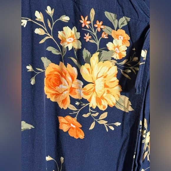 Old navy.‎ Mini wrap dress. Navy/floral. Size: Small - Picture 4 of 8